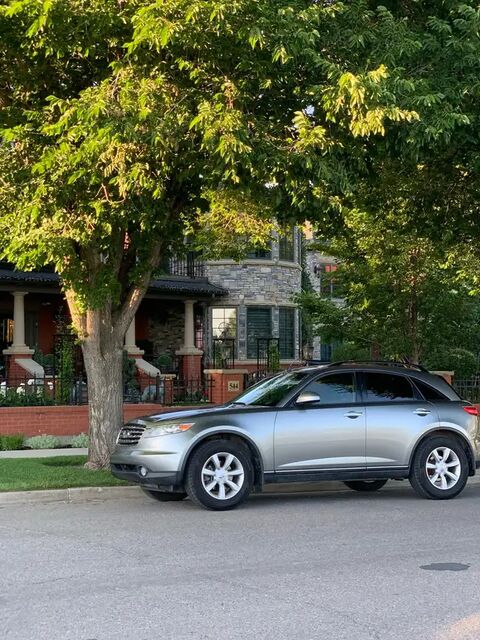 Infiniti FX35