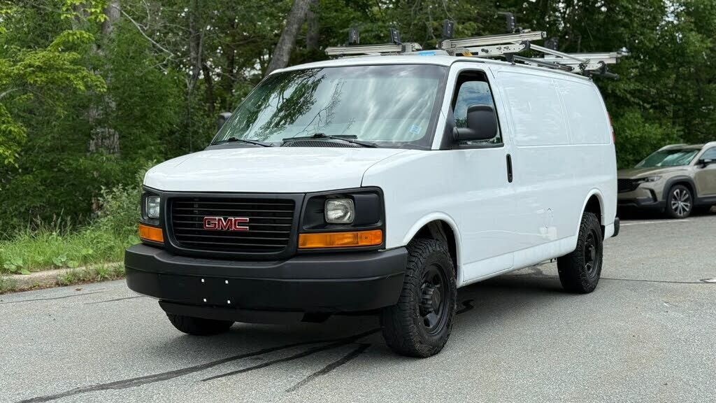 GMC Savana