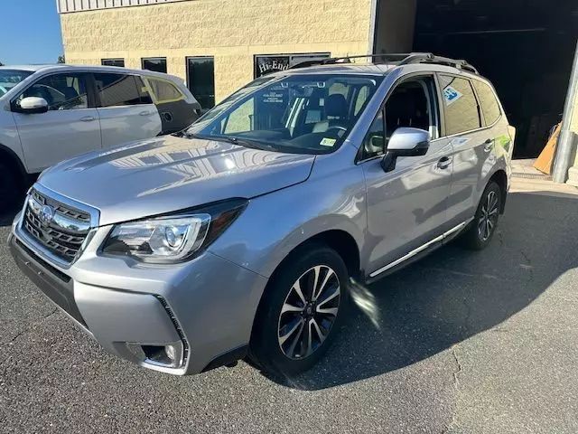 2017 SUBARU Forester
