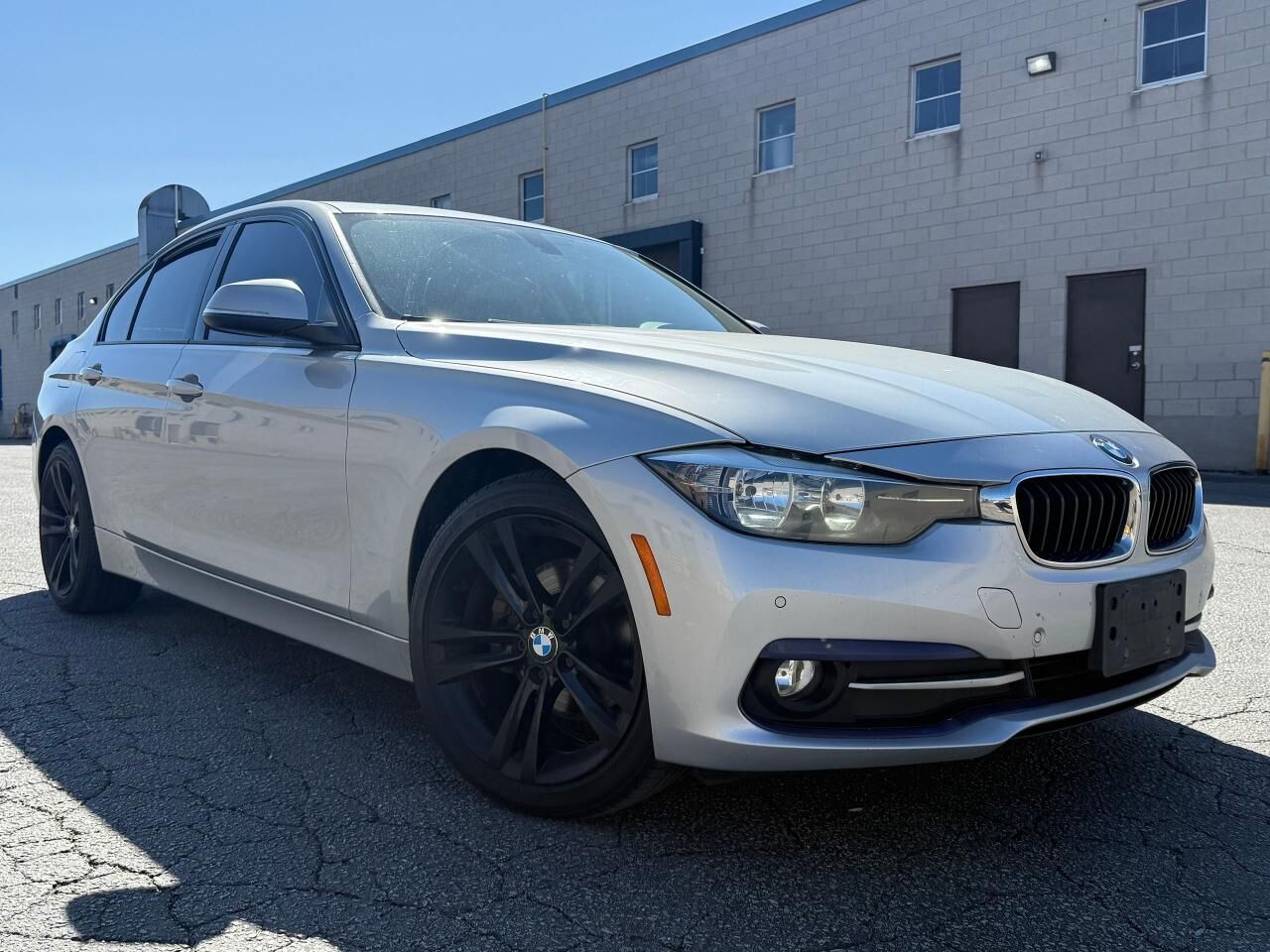 BMW 320i