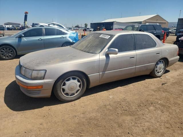 Lexus LS