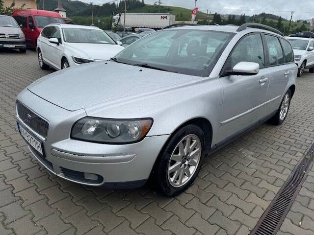 Volvo V50