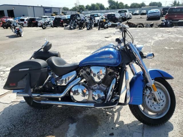 Honda VTX1300R