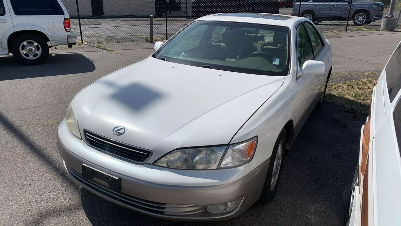 Lexus ES