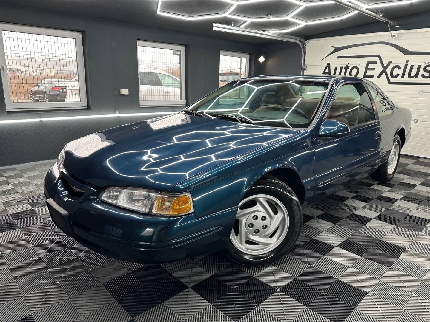 Ford Thunderbird
