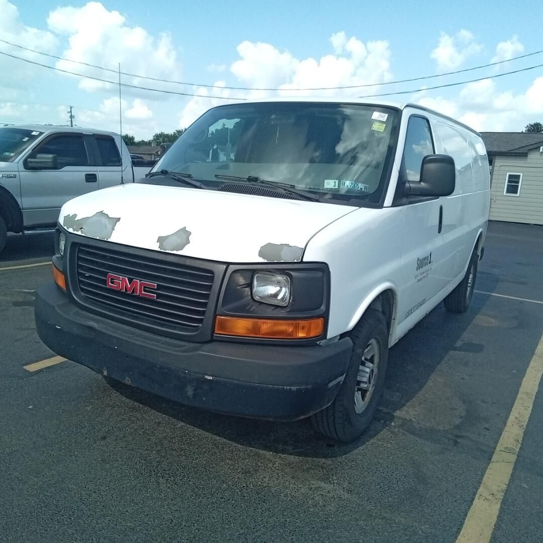 GMC Savana