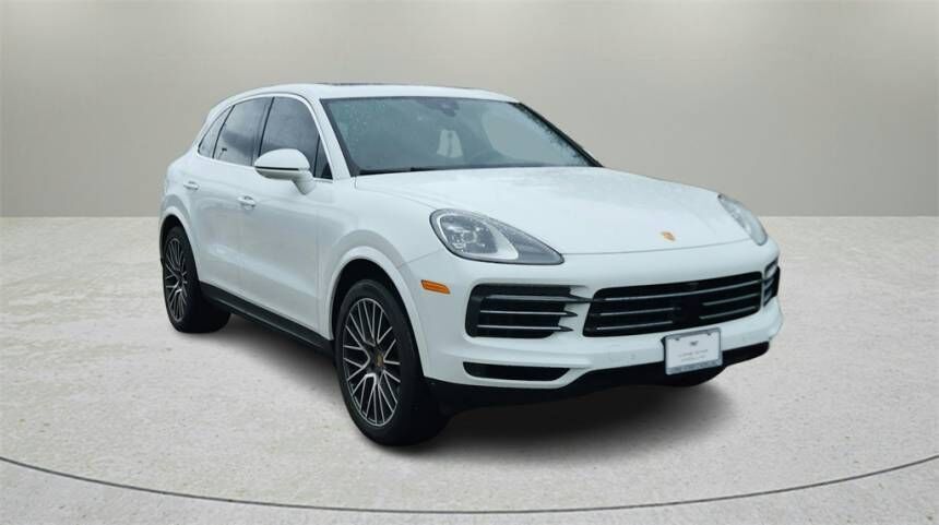 2022 PORSCHE Cayenne