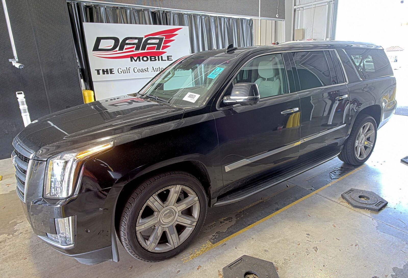 Cadillac Escalade ESV