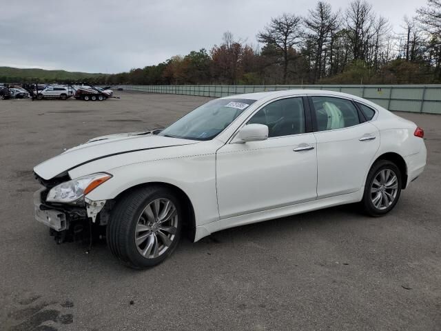 Infiniti M37
