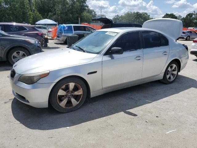 BMW 525i