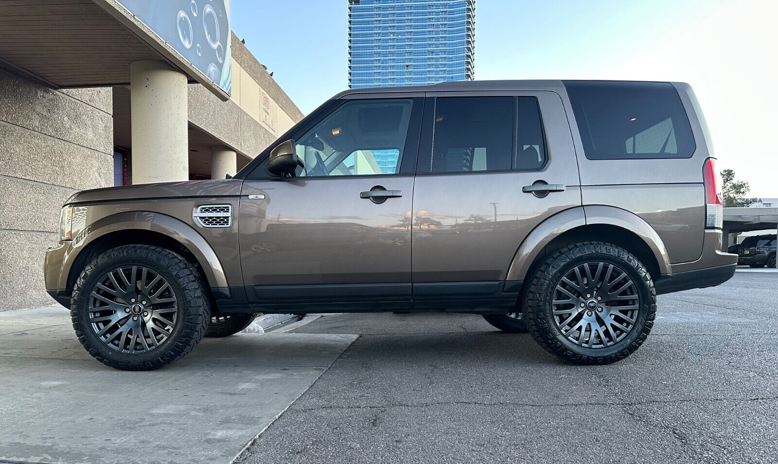 Land Rover LR4