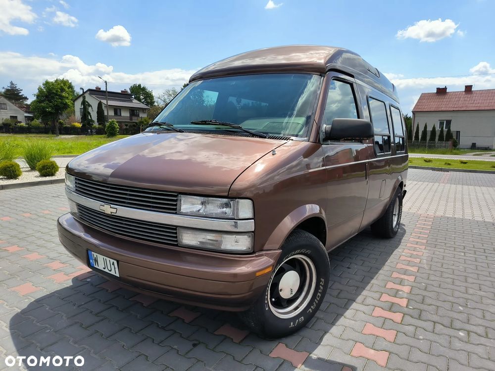 Chevrolet Astro Van