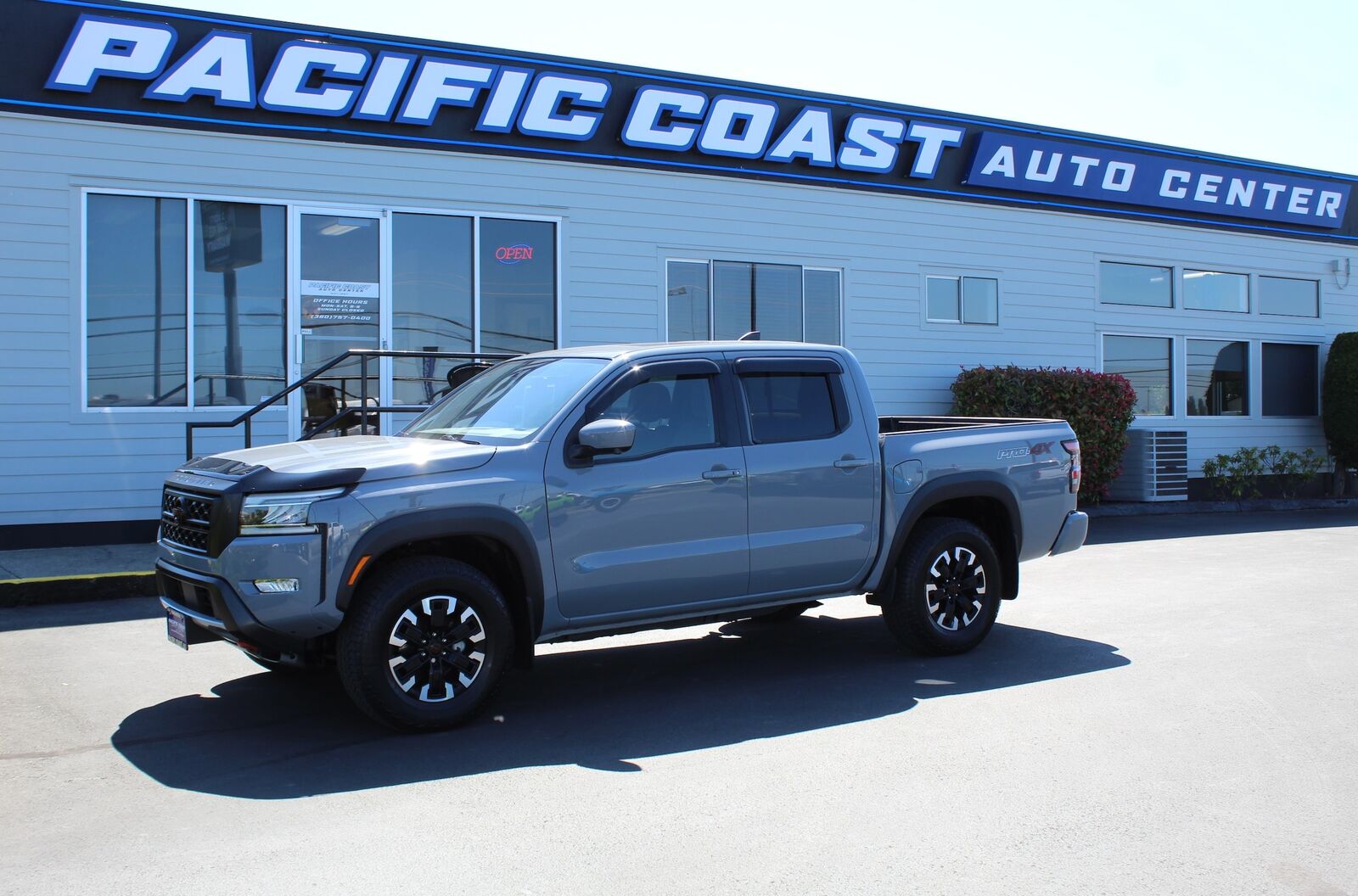 2023 NISSAN Frontier