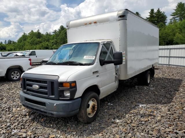 Ford E-350