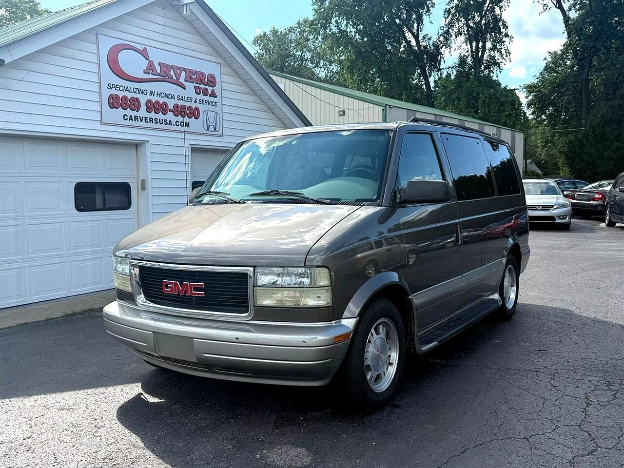 GMC Safari