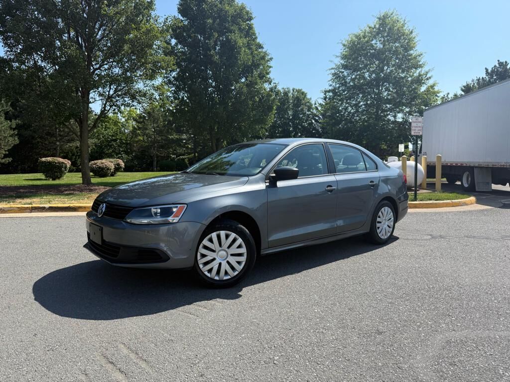 2011 VOLKSWAGEN Jetta