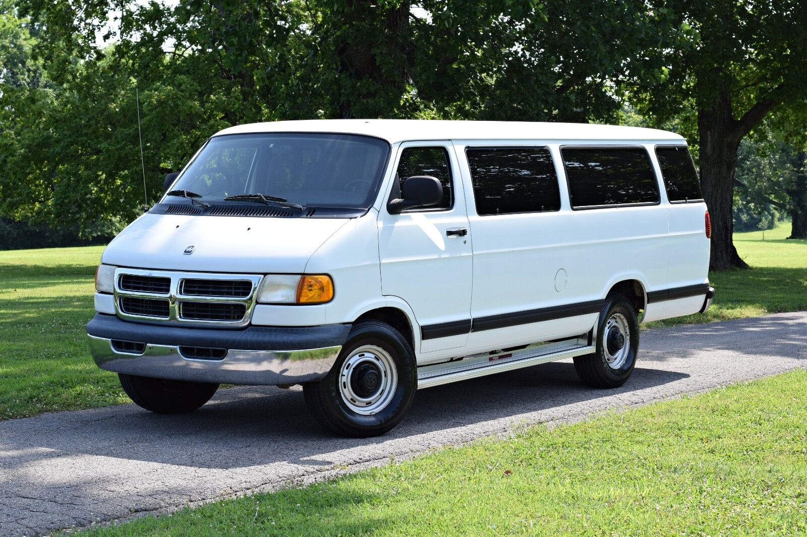 Dodge Ram Wagon