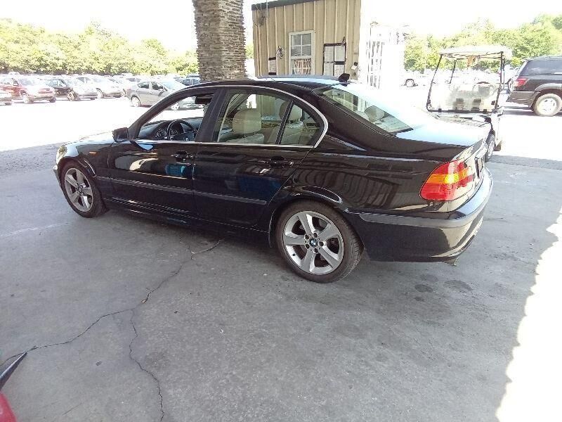 BMW 330i