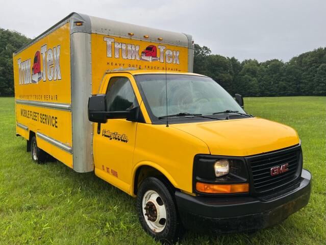 GMC Savana