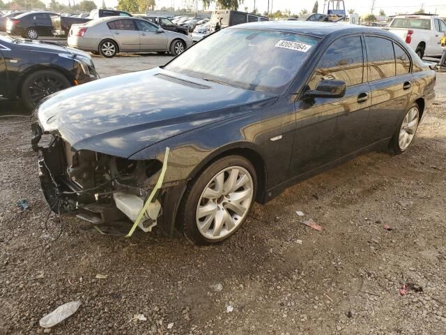 BMW 745i