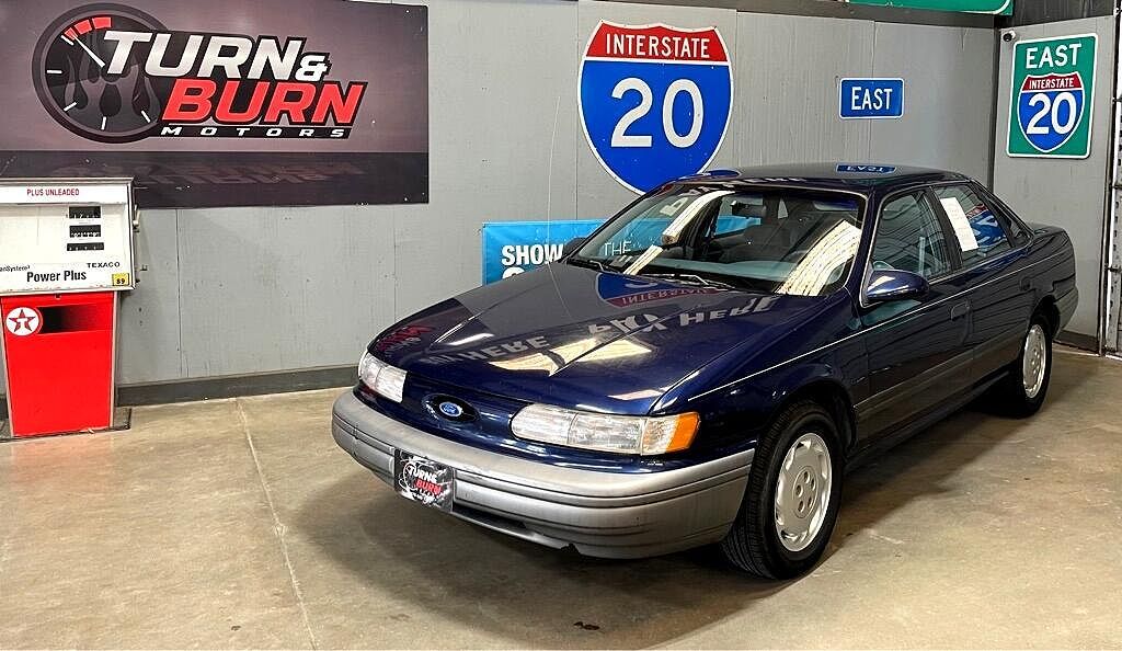 Ford Taurus