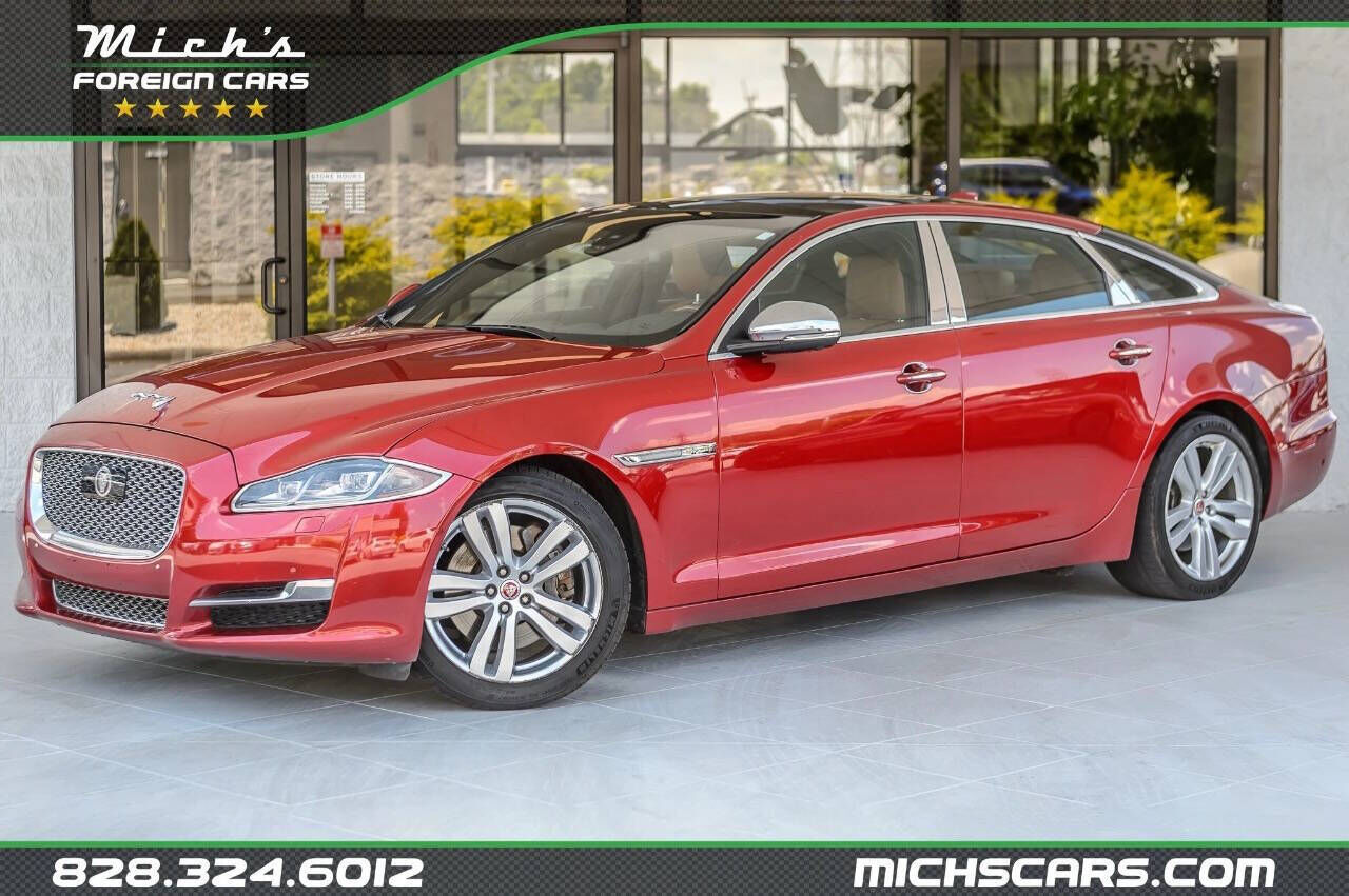 Jaguar XJ