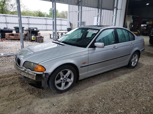 BMW 323i
