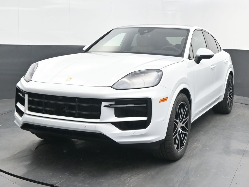 2025 PORSCHE Cayenne