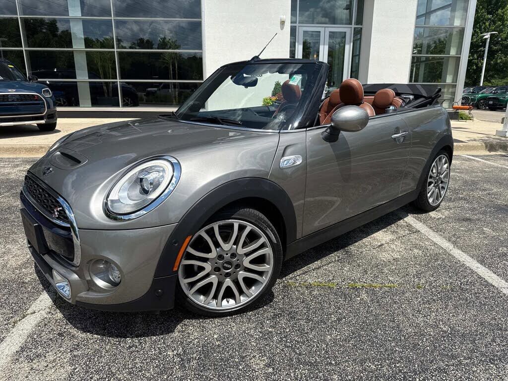 MINI Cooper Convertible