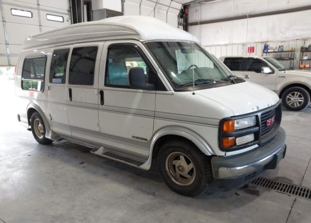 GMC Savana