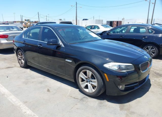 BMW 528i