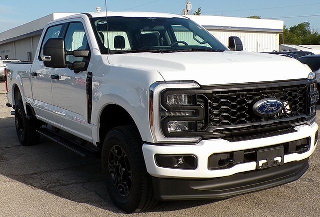 2025 FORD F-250