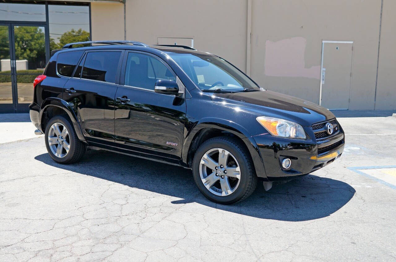2011 TOYOTA RAV4