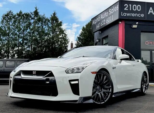 Nissan GT-R