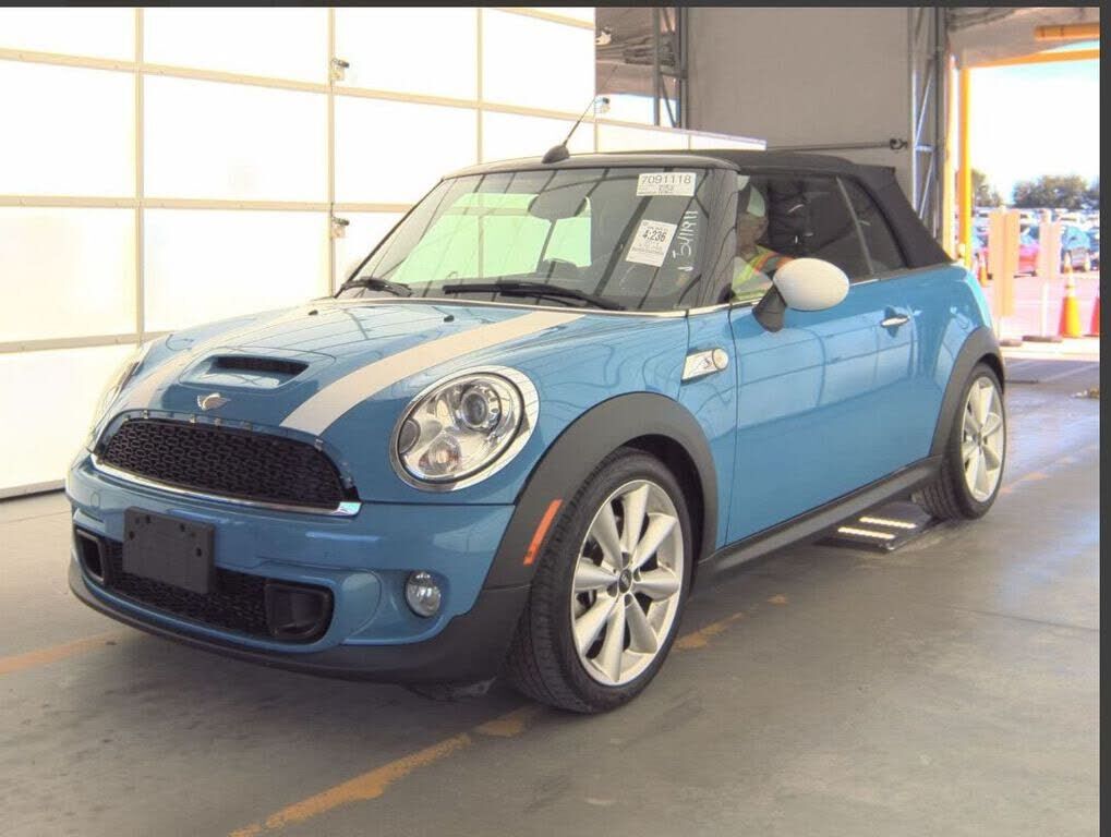 MINI Cooper Convertible