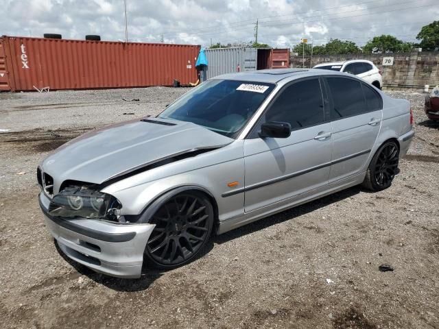 BMW 325i