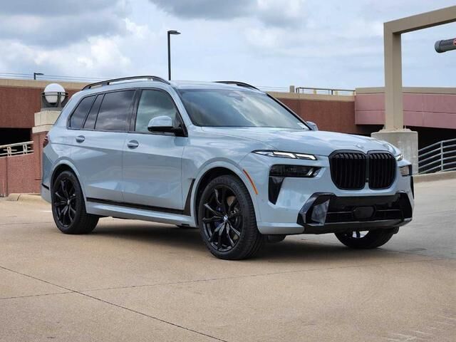 2025 BMW X7