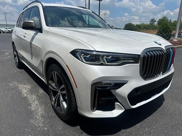 2021 BMW X7