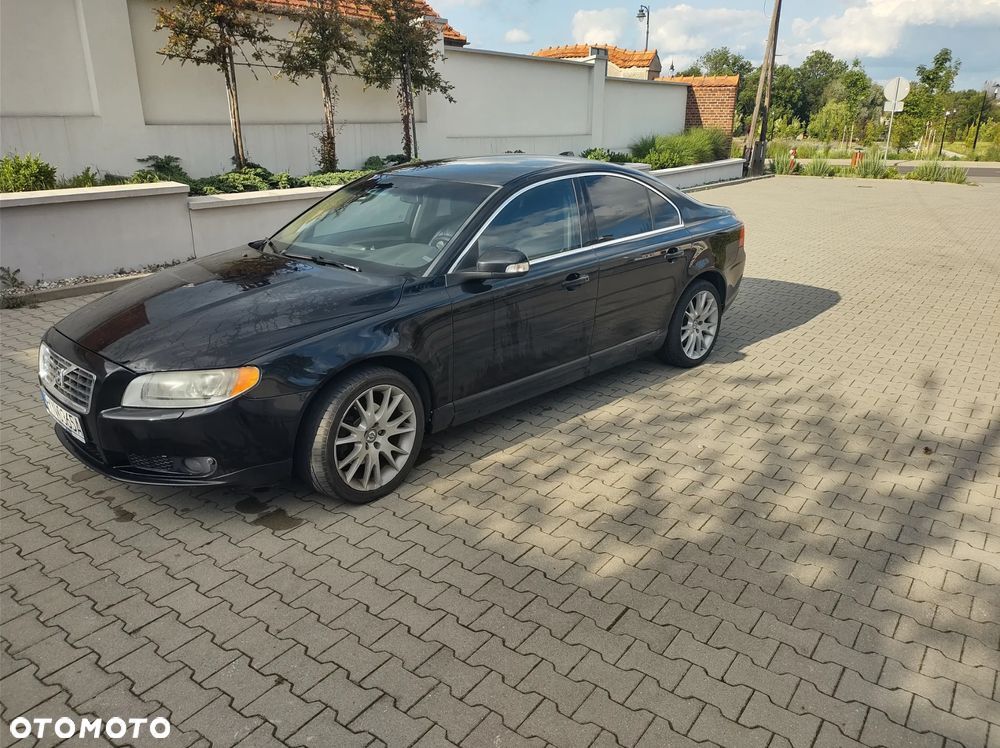 Volvo S80