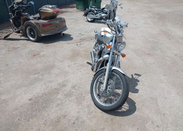 Suzuki VS800