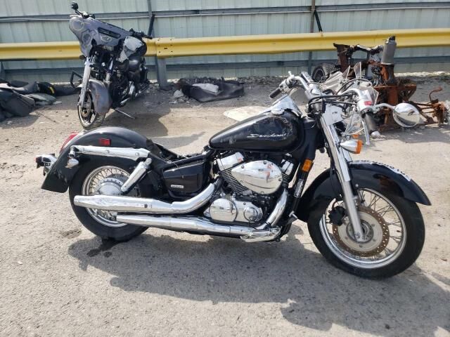 Honda VT750 (Shadow Aero)