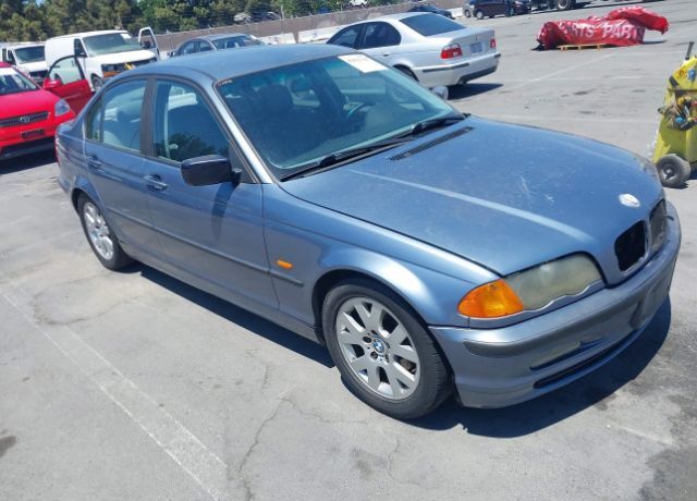 BMW 323i