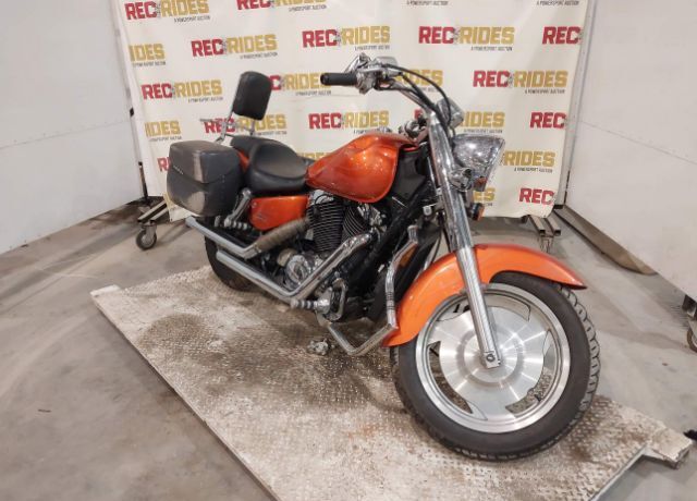 Honda VT1100C2 (SHADOW SABRE)