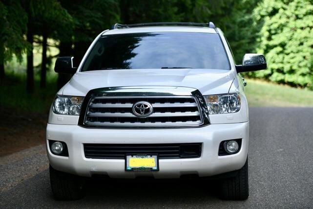 Toyota Sequoia