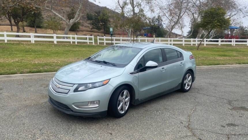 2013 CHEVROLET Volt