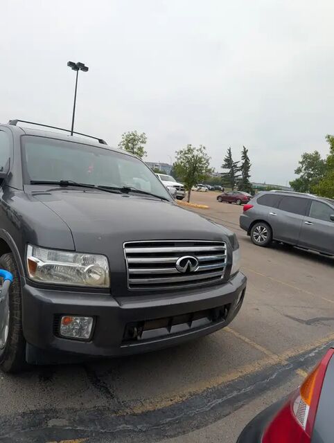 Infiniti QX56