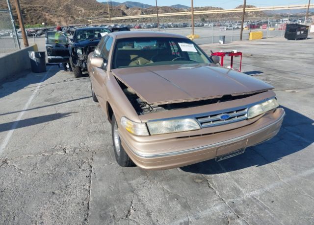 Ford Crown Victoria