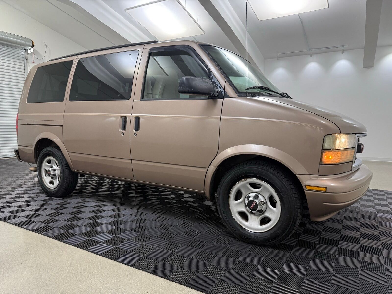 GMC Safari