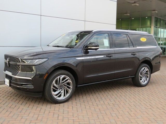 2025 LINCOLN Navigator L