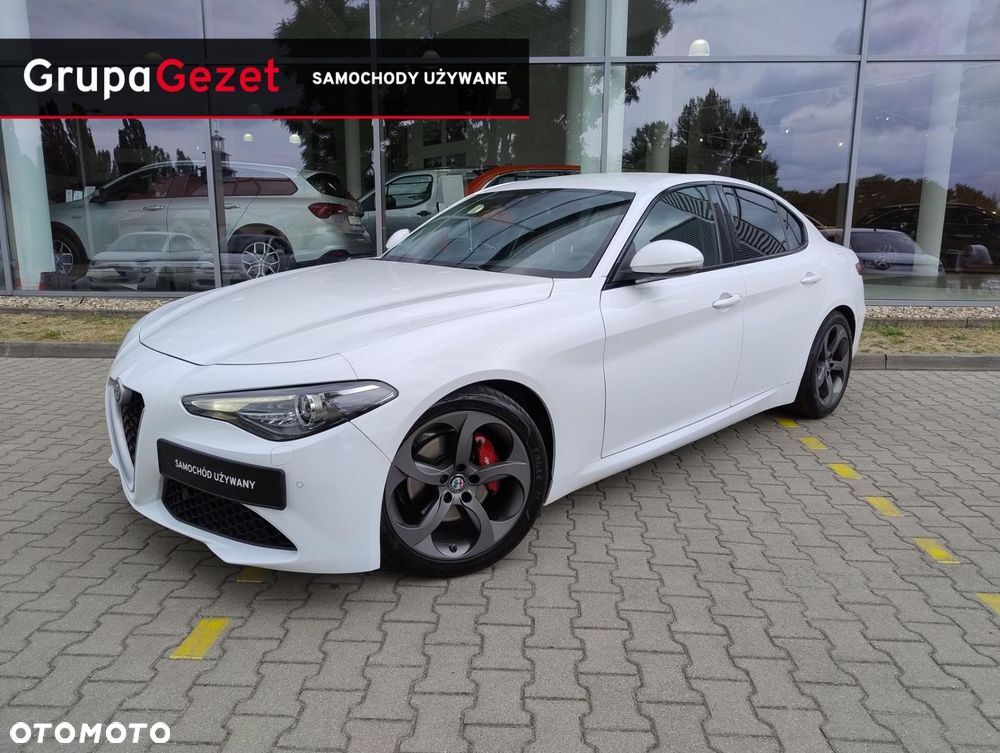 Alfa Romeo Giulia (952)